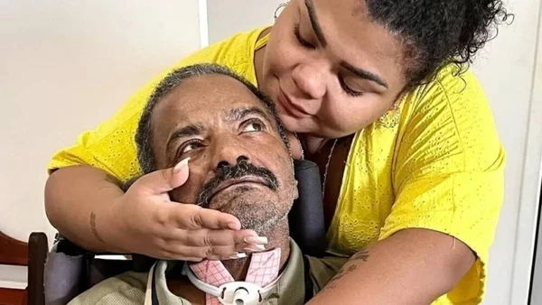 Internado, Arlindo Cruz já respira sozinho; família comemora