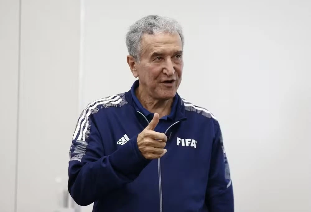 Carlos Alberto Parreira apresenta melhora e pode deixar a UTI nos próximos dias