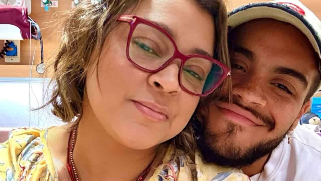 'Ela tem uma vontade de estar viva que impressiona', diz filho de Preta Gil após nova internação da mãe