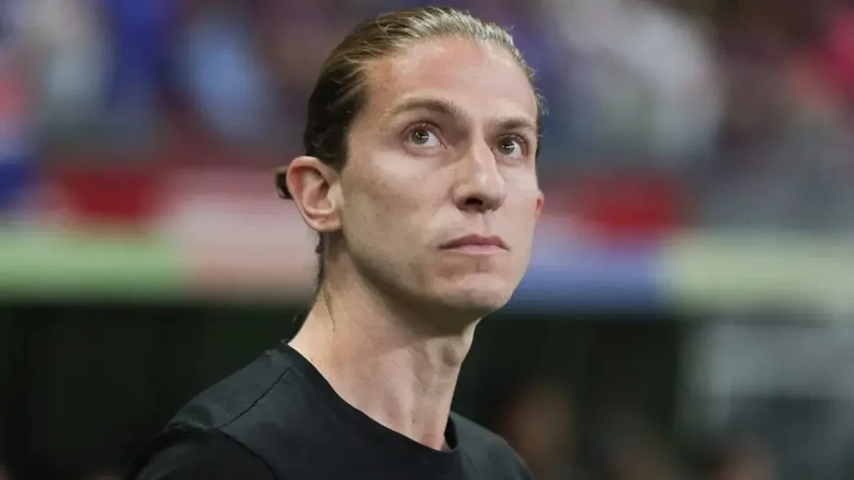Filipe Luís recebe reforço de R$ 64 milhões vindo do Barcelona