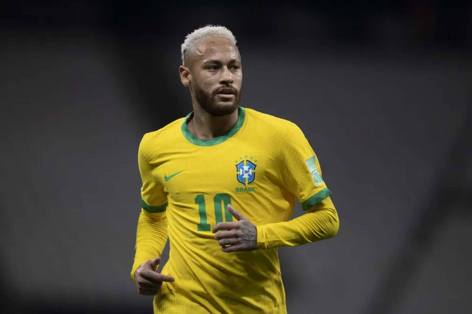 Quando Neymar deve voltar a jogar pela seleção brasileira? Entenda situação do craque