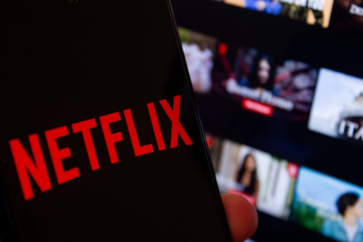 Netflix vai à Justiça contra Procon para barrar multa sobre fim do compartilhamento de senhas