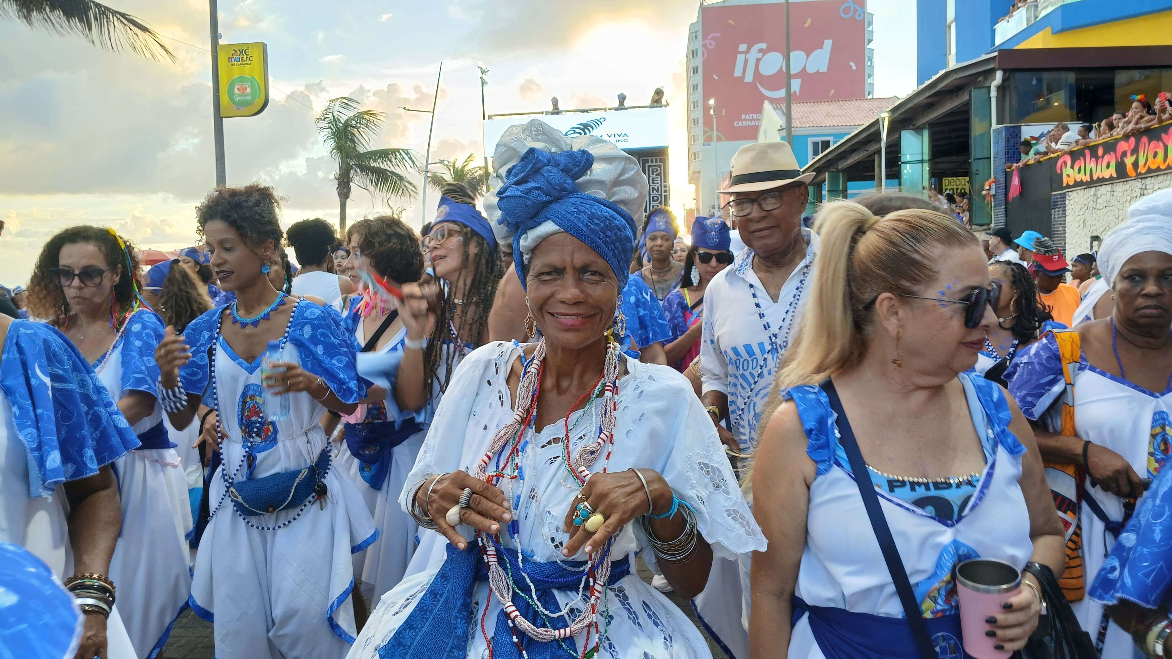 'Fico doente se não desfilar', diz filha de Gandhy, que, aos 59 anos, já planeja próximo desfile