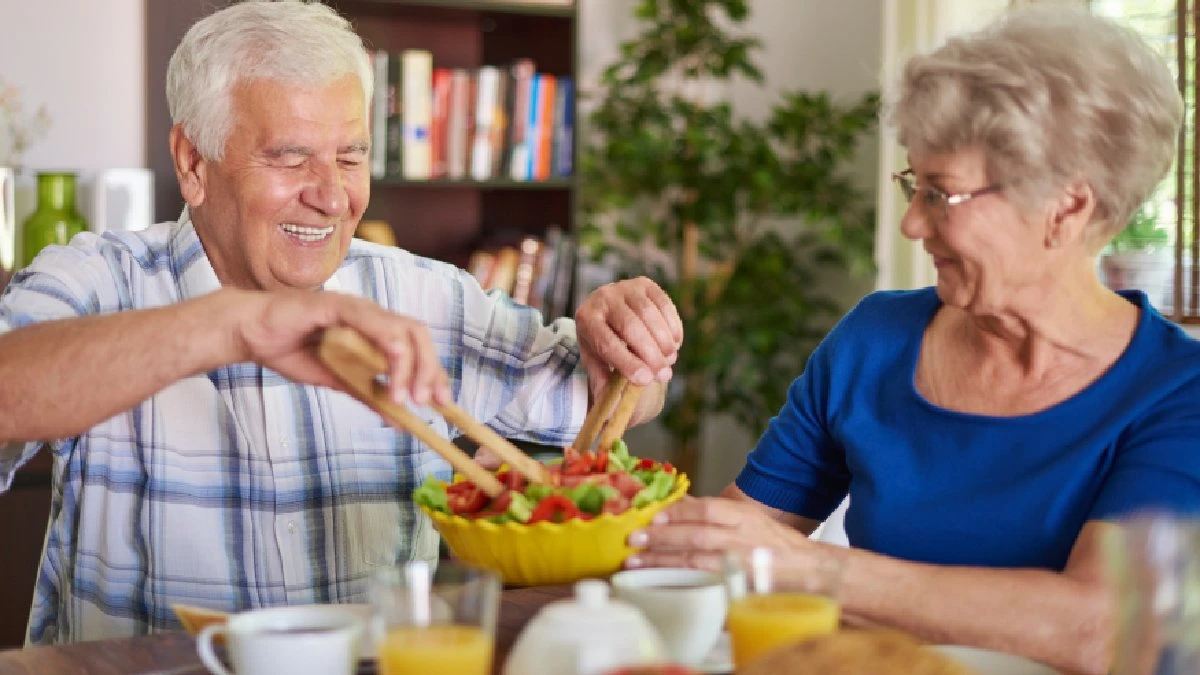 Descubra quais alimentos combatem rugas e fortalecem imunidade após os 60 anos