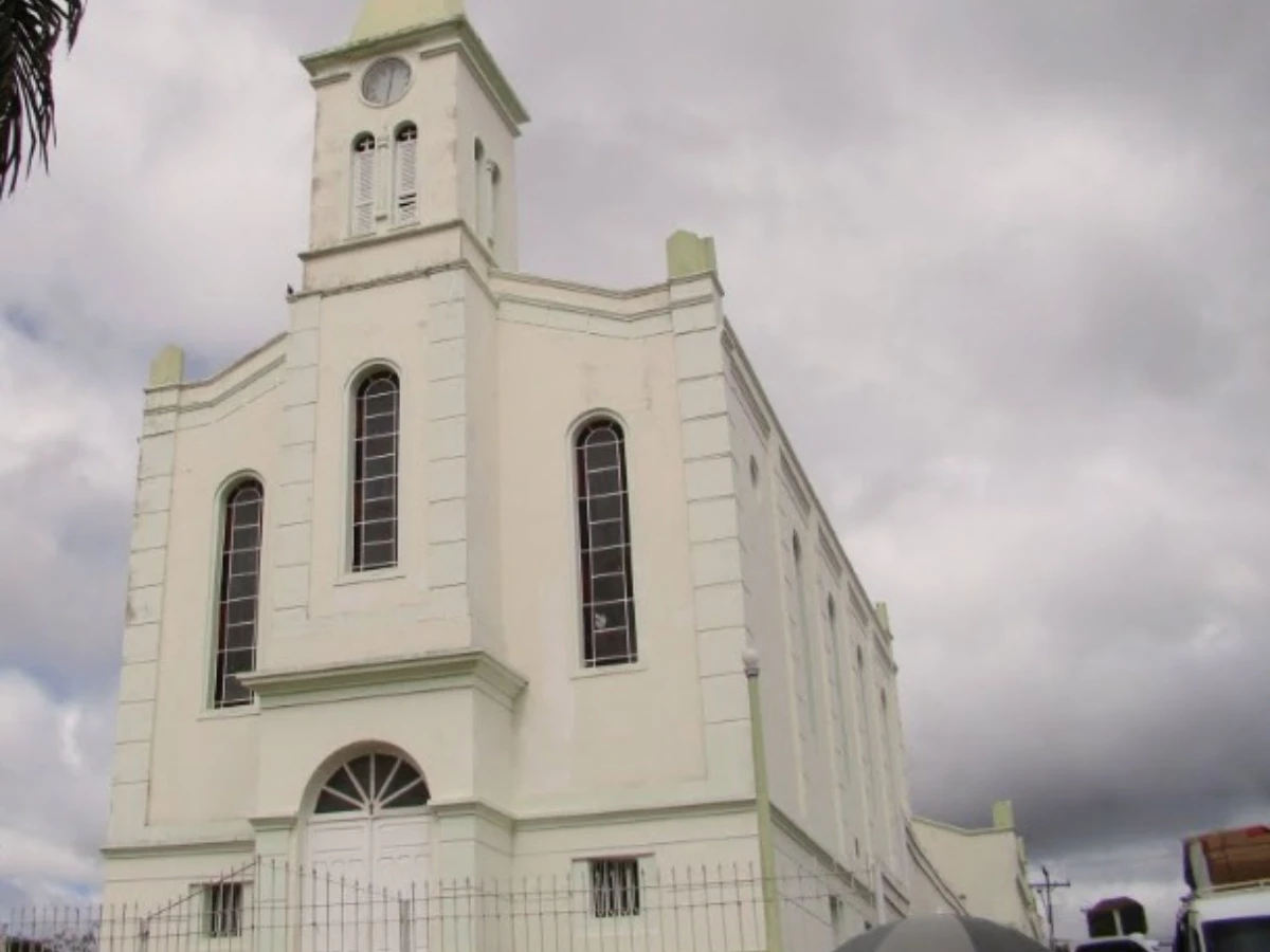 Igreja católica é invadida e sacrário arrombado no interior da Bahia