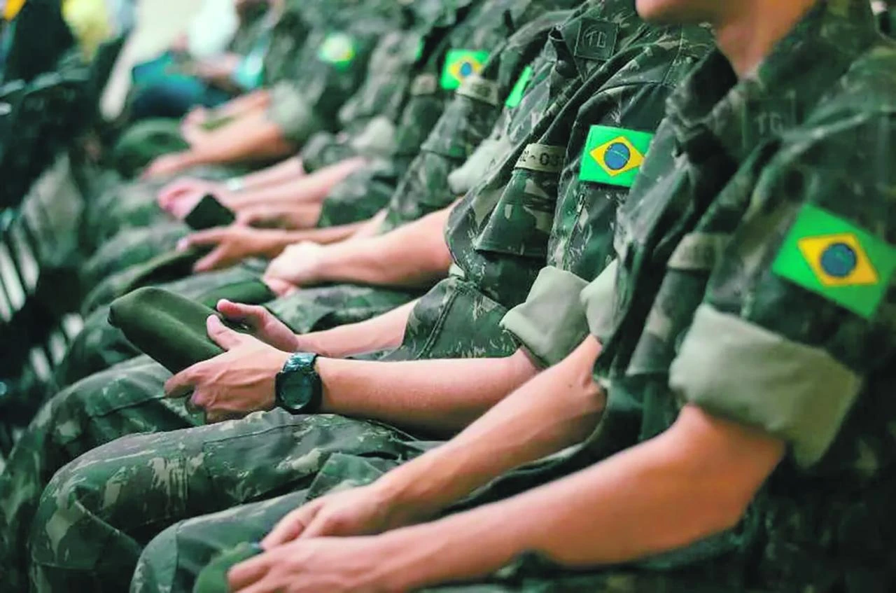 Capitão do Exército é condenado por inventar entrevistas em TCC
