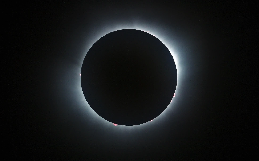 Eclipse vai escurecer o dia por mais de 6 minutos: saiba quando e onde assistir