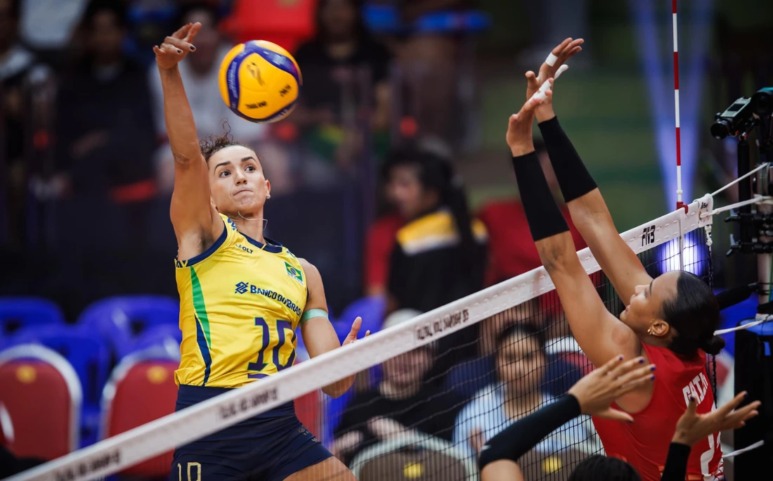 Brasil derrota República Dominicana de virada e vai às quartas do Mundial feminino de vôlei