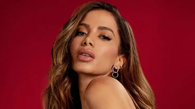 Anitta tranquiliza fãs após infecção bacteriana grave: ‘Acordei muito melhor’