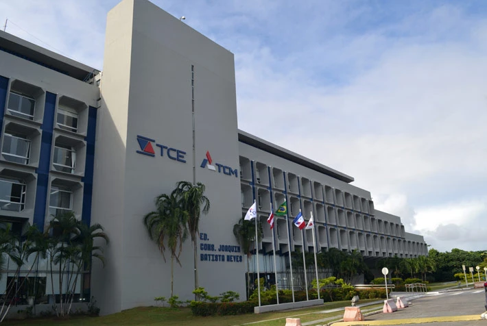 Ex-prefeito de cidade baiana é condenado e terá que devolver R$ 1,3 milhão ao tesouro estadual