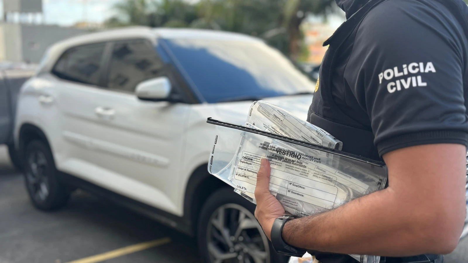 Quatro pessoas são presas durante operação contra o tráfico de armas e drogas na Bahia