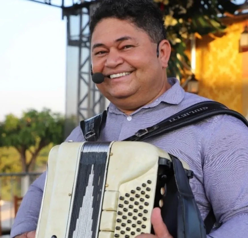 Sanfoneiro passa mal e morre aos 52 anos na Bahia