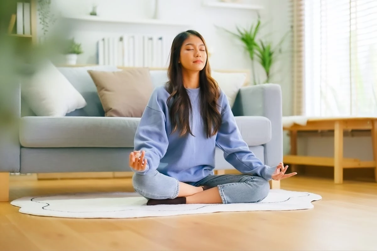 5 hábitos simples que limpam o astral da sua casa e atraem boas energias