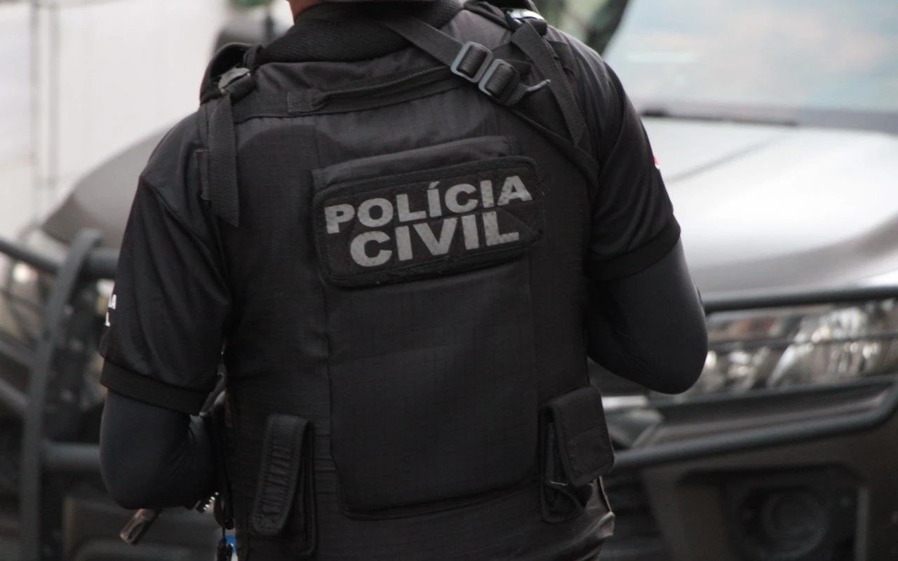 Homens morrem após tomarem líquido desconhecido em garrafa de bebida na Bahia