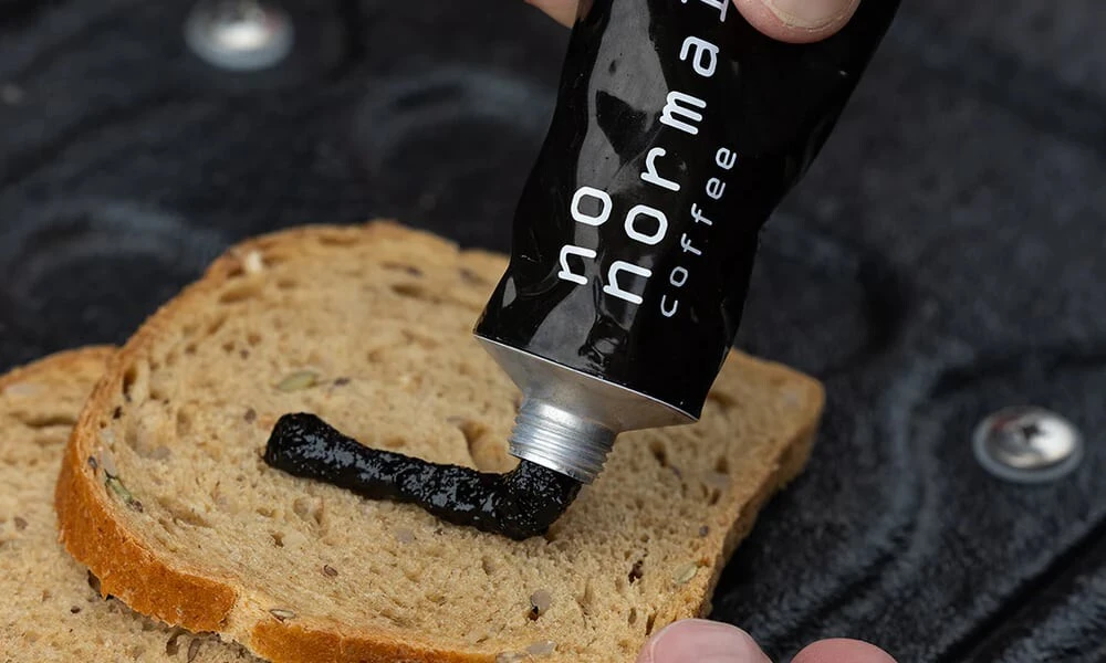 Café em tubo de pasta de dente: conheça a invenção que quer substituir a bebida tradicional