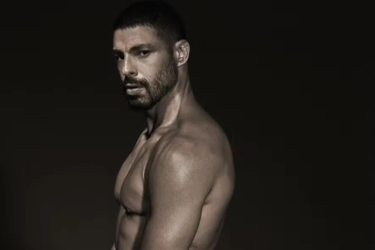 No último dia de ‘Vale Tudo’, Cauã Reymond publica foto completamente nu e agita web; veja