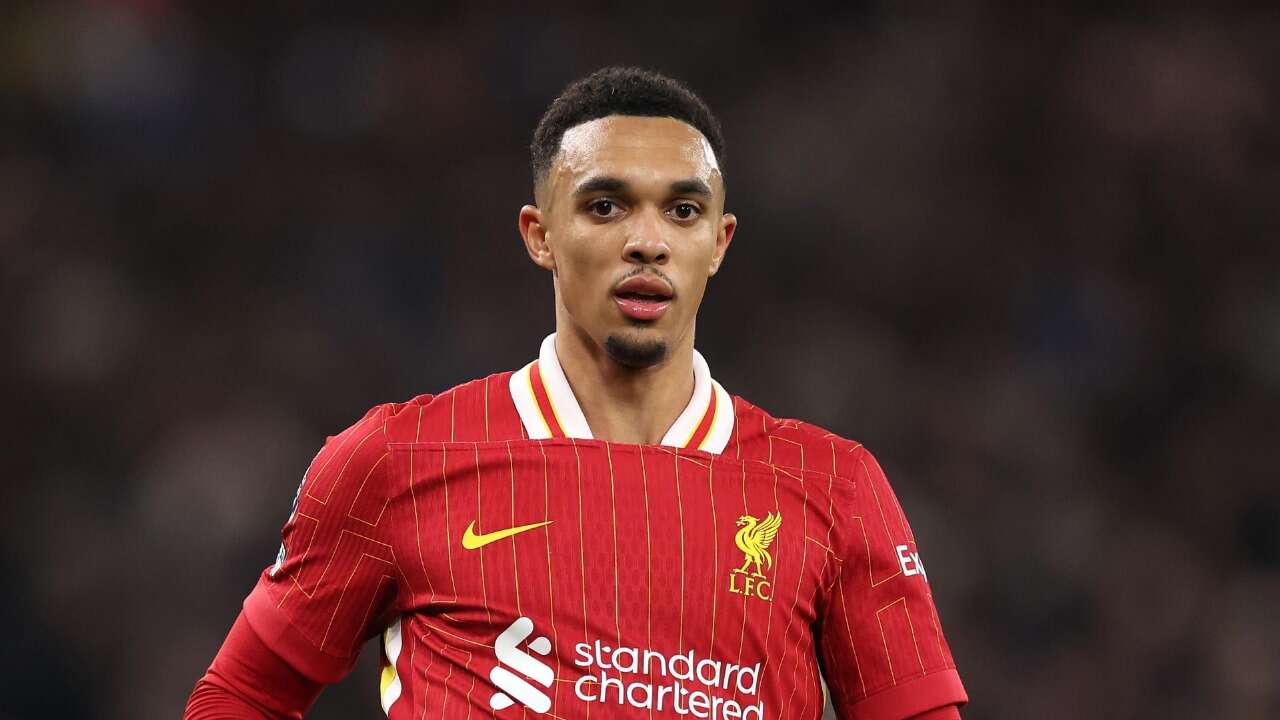 Ídolos do Liverpool criticam Alexander-Arnold por negociação com o Real Madrid