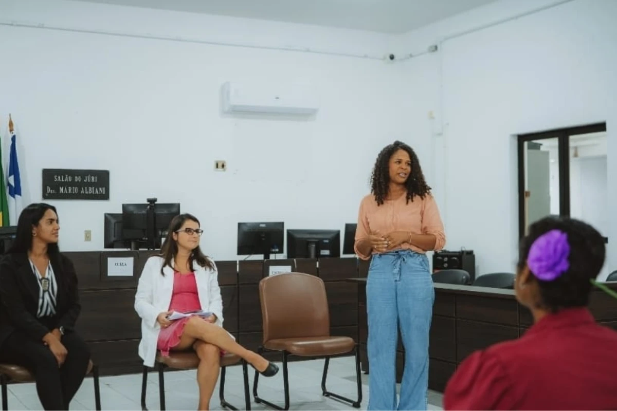 Como denunciar violência? Palestra orienta mulheres em São Sebastião do Passé