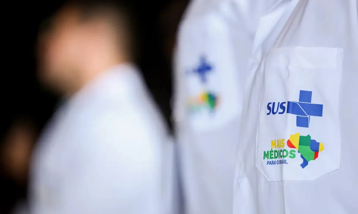 Um terço dos médicos deixou os postos de trabalho na Atenção Primária à Saúde