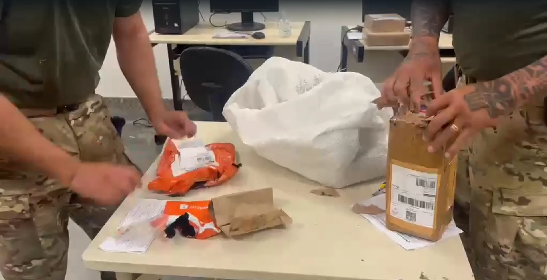 Polícia apreende maconha e ecstasy em encomendas dos Correios na Bahia