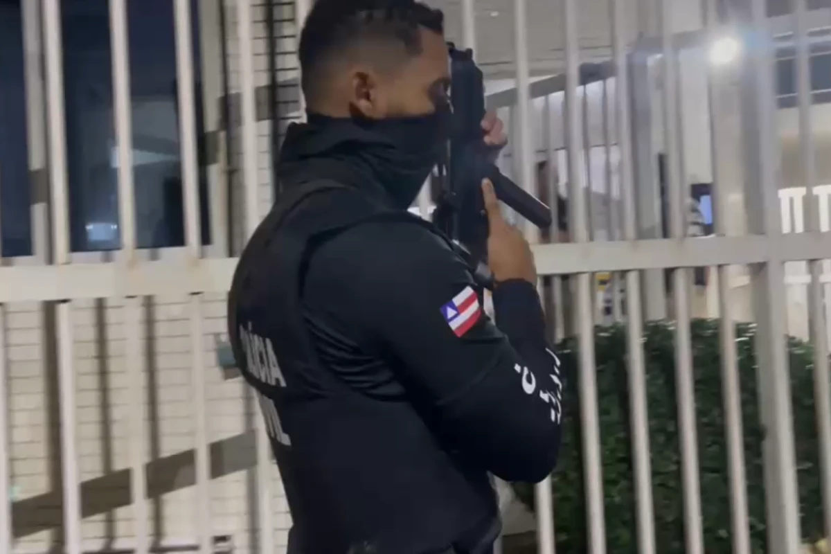 Suspeito de tráfico e lavagem de dinheiro é preso com drogas dentro de casa em Ondina