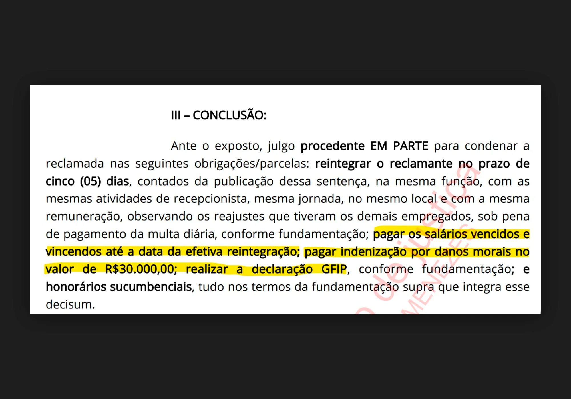 Justiça condena fundação por demissão de funcionário com HIV forçado a revelar diagnóstico