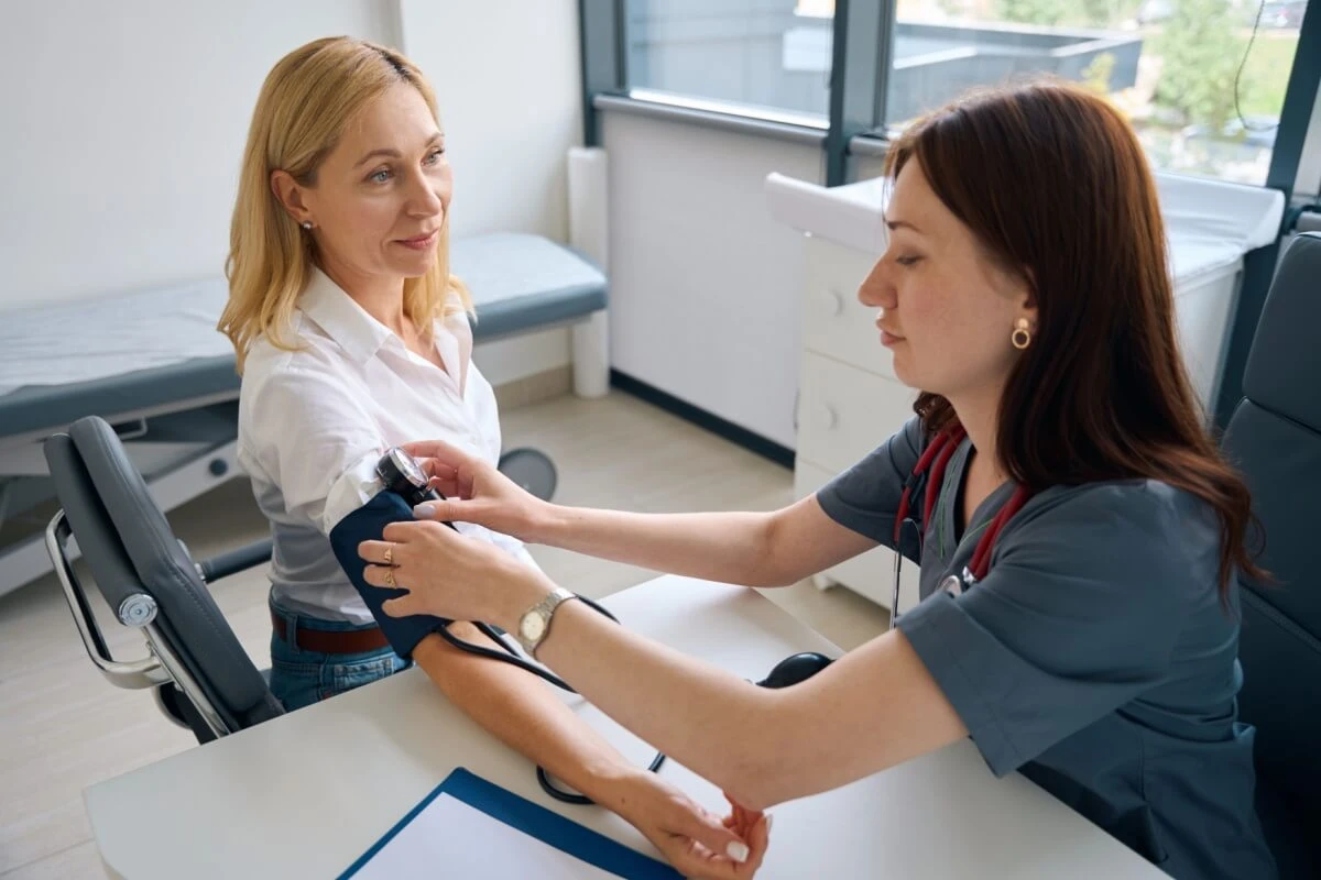 Quer envelhecer com saúde? Veja 4 dicas para reduzir o risco de doenças crônicas