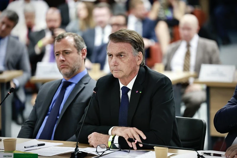 Bolsonaro pode ser preso? Entenda o que acontece após resposta a Moraes