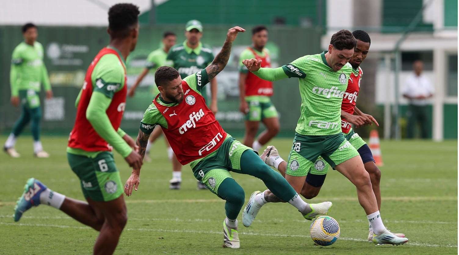 Próximo rival do Bahia, Palmeiras calibra a pontaria após perder 