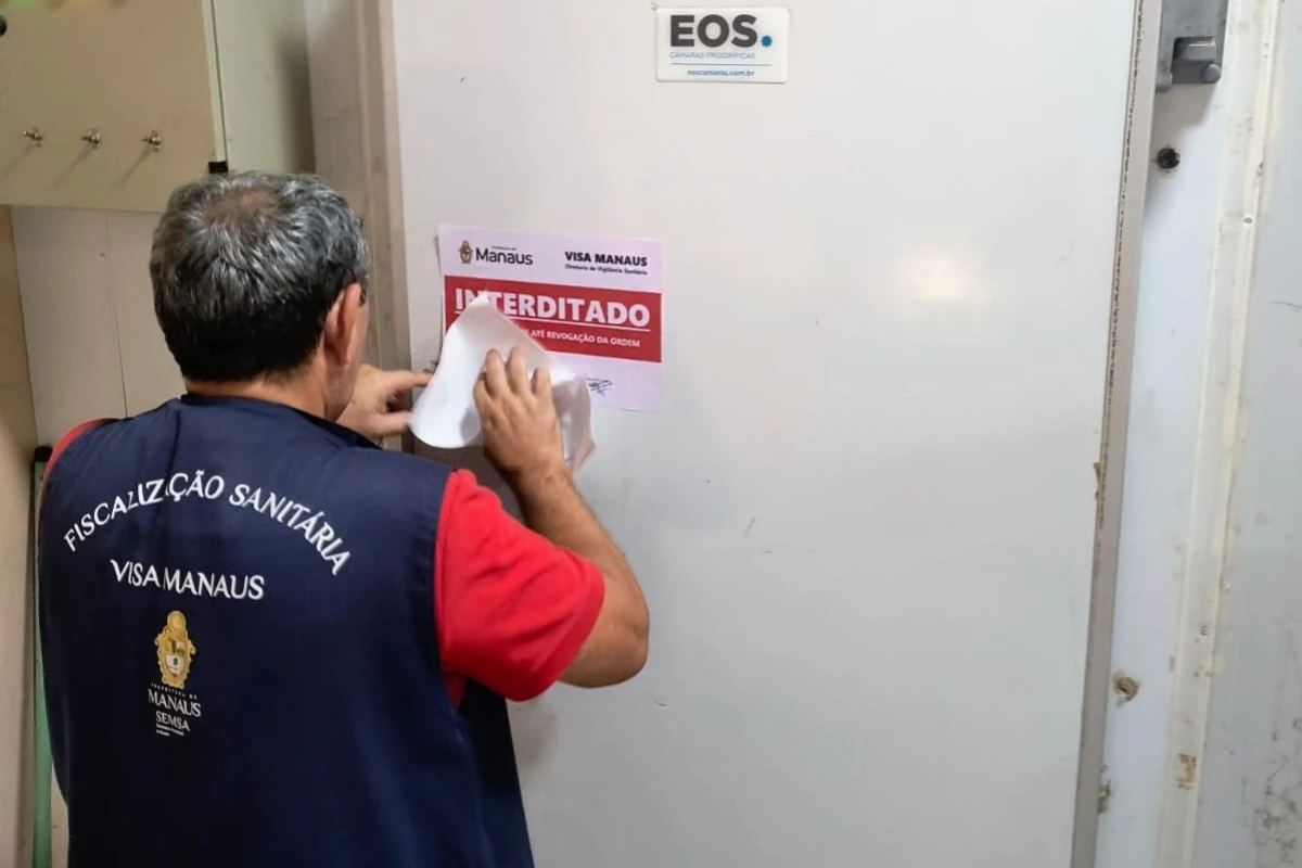 Açougue é interditado após apreensão de mais de 100 kg de carne e pode receber multa de até R$ 60 mil