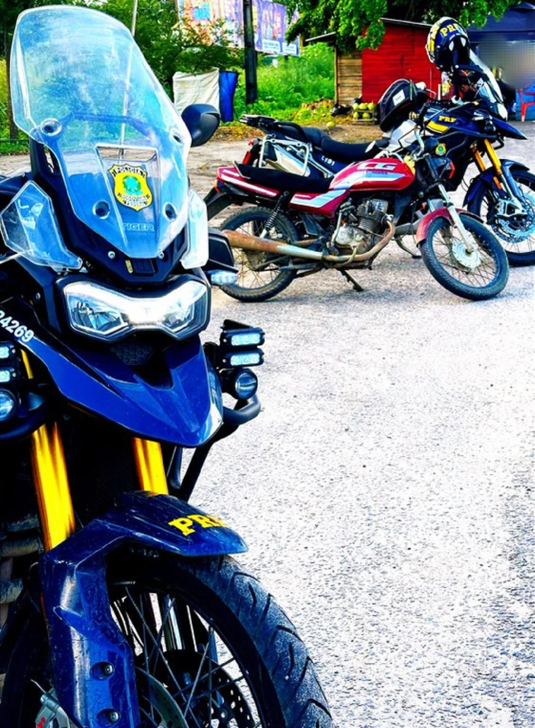 Moto furtada há mais de 25 anos é recuperada na BR 101