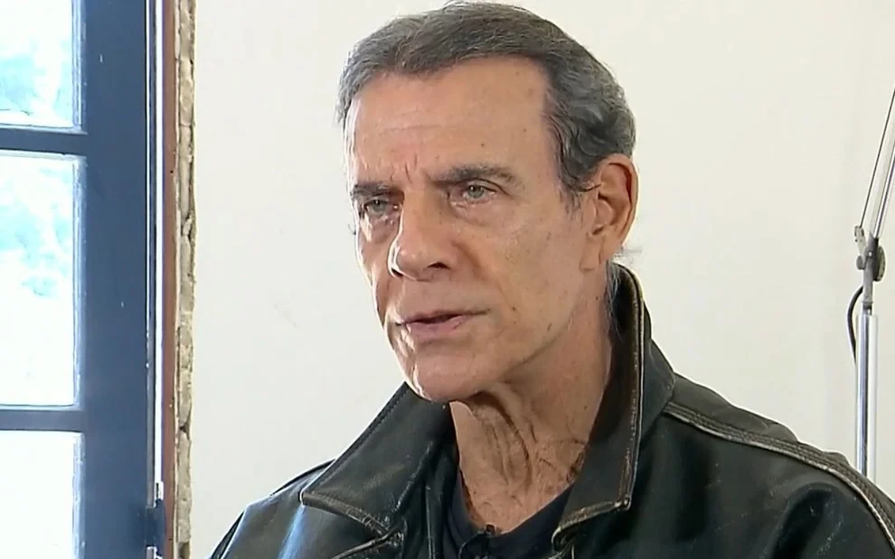 Ator da Globo ‘rejuvenesce 20 anos’ com harmonização facial