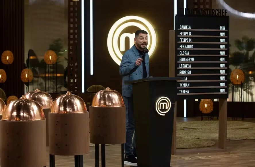 Participação de Evaristo Costa agita prova decisiva no MasterChef; entenda
