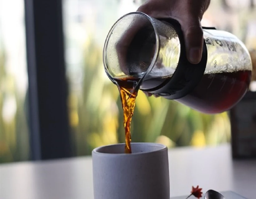 'Soneca com café' viraliza no TikTok, mas funciona?