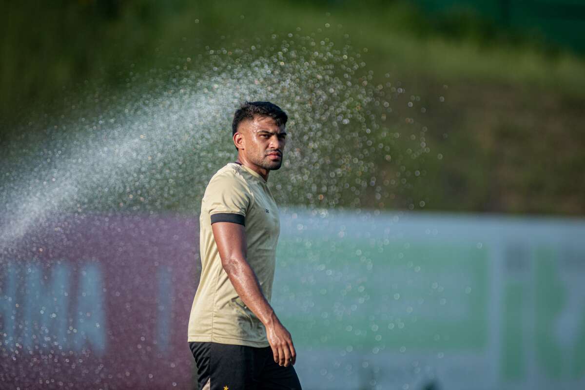 Após revés, Ronald pede atenção redobrada ao Vitória: 'Precisamos virar a chave agora'