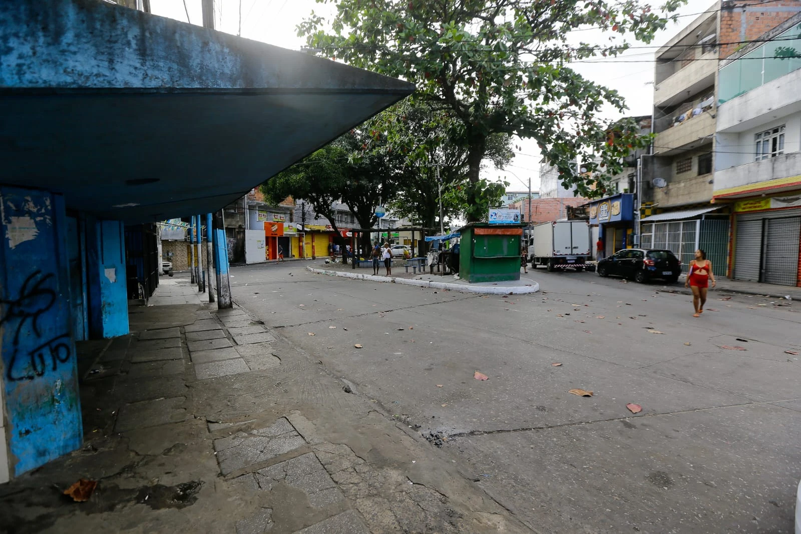 “Trem do Ódio”: artilharia do Comando Vermelho expulsa moradores e desafia a polícia