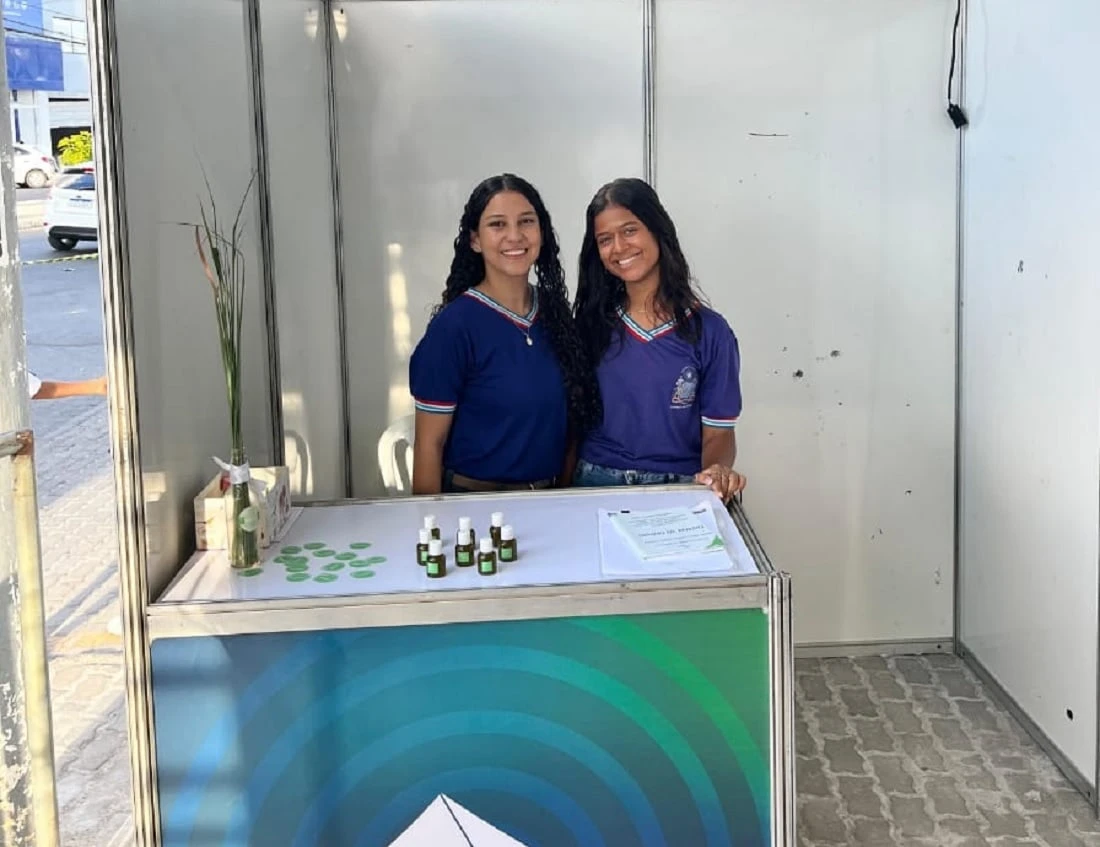 Estudantes baianas criam óleo natural para aliviar sintomas da ansiedade