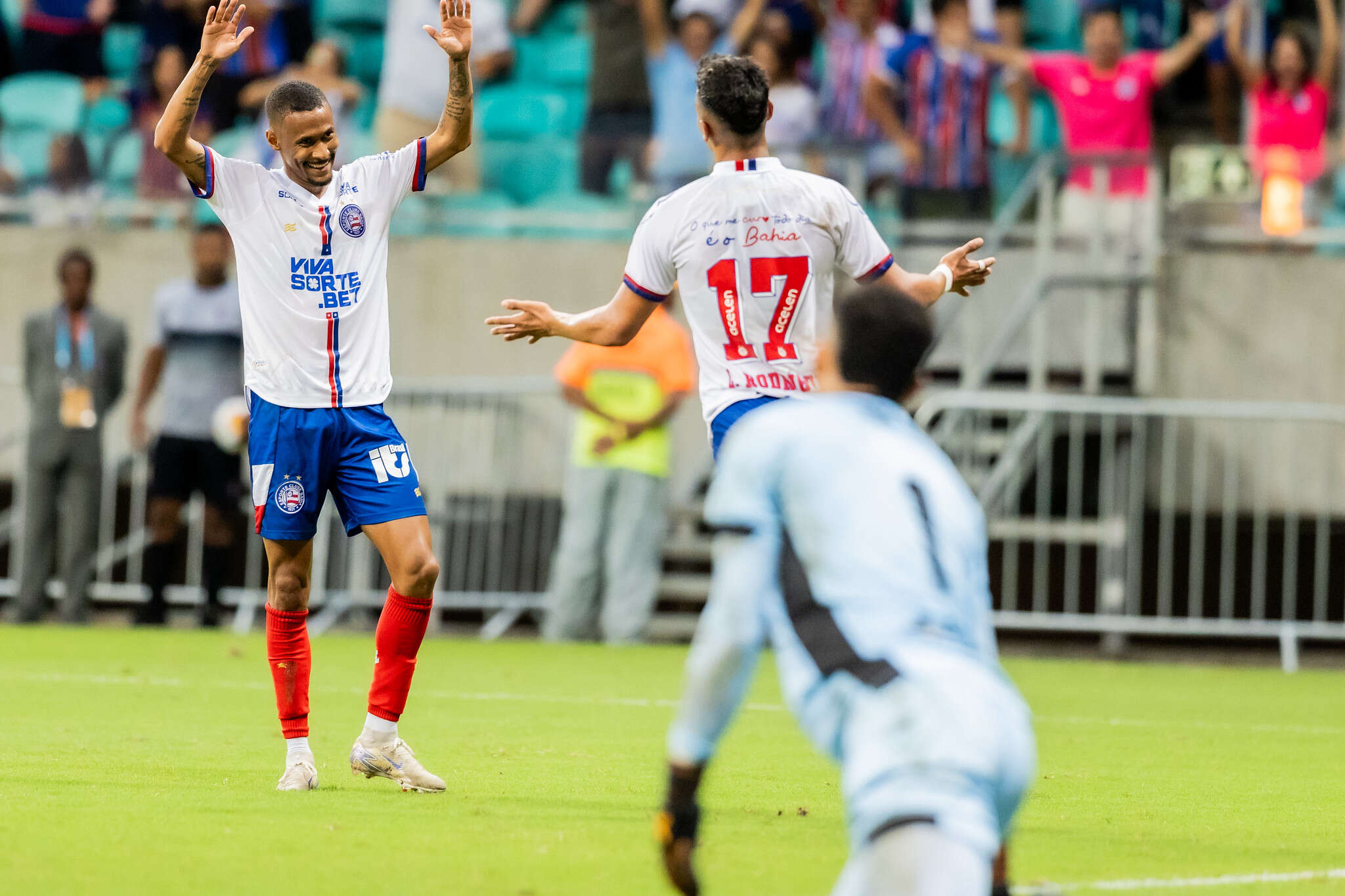 Ademir brilha com três assistência em estreia e quebra marca de cinco anos no Bahia