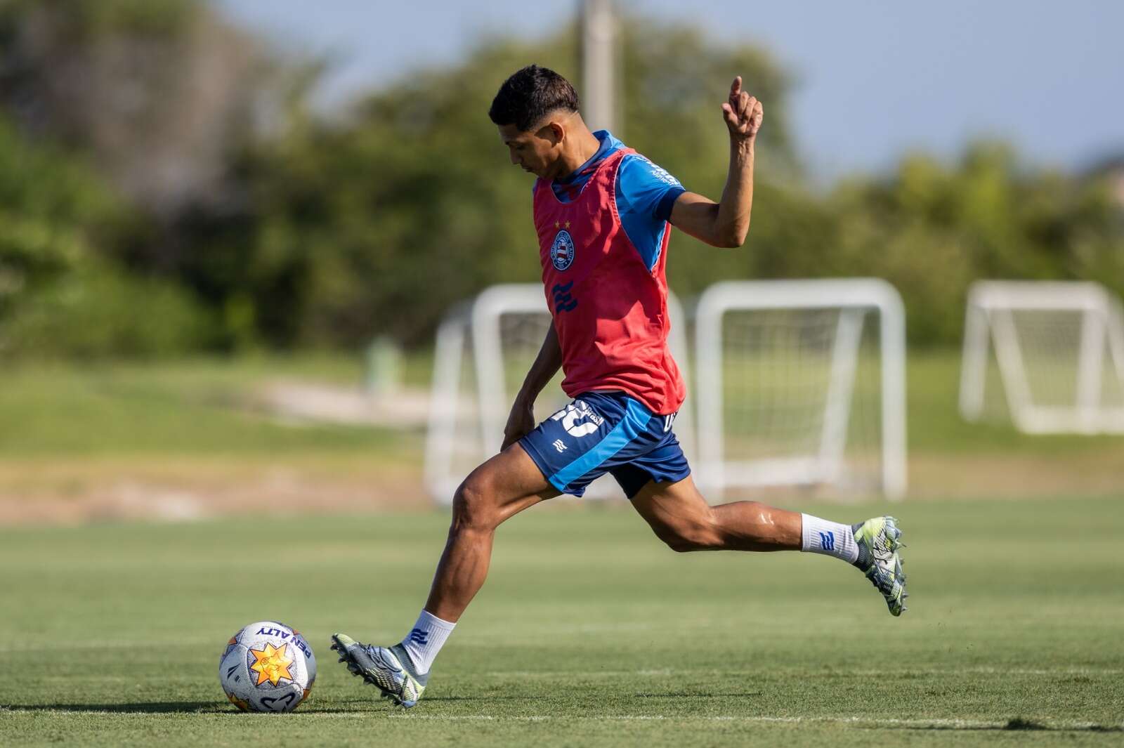 Com time principal, Bahia encara o Porto e busca recuperação no Campeonato Baiano