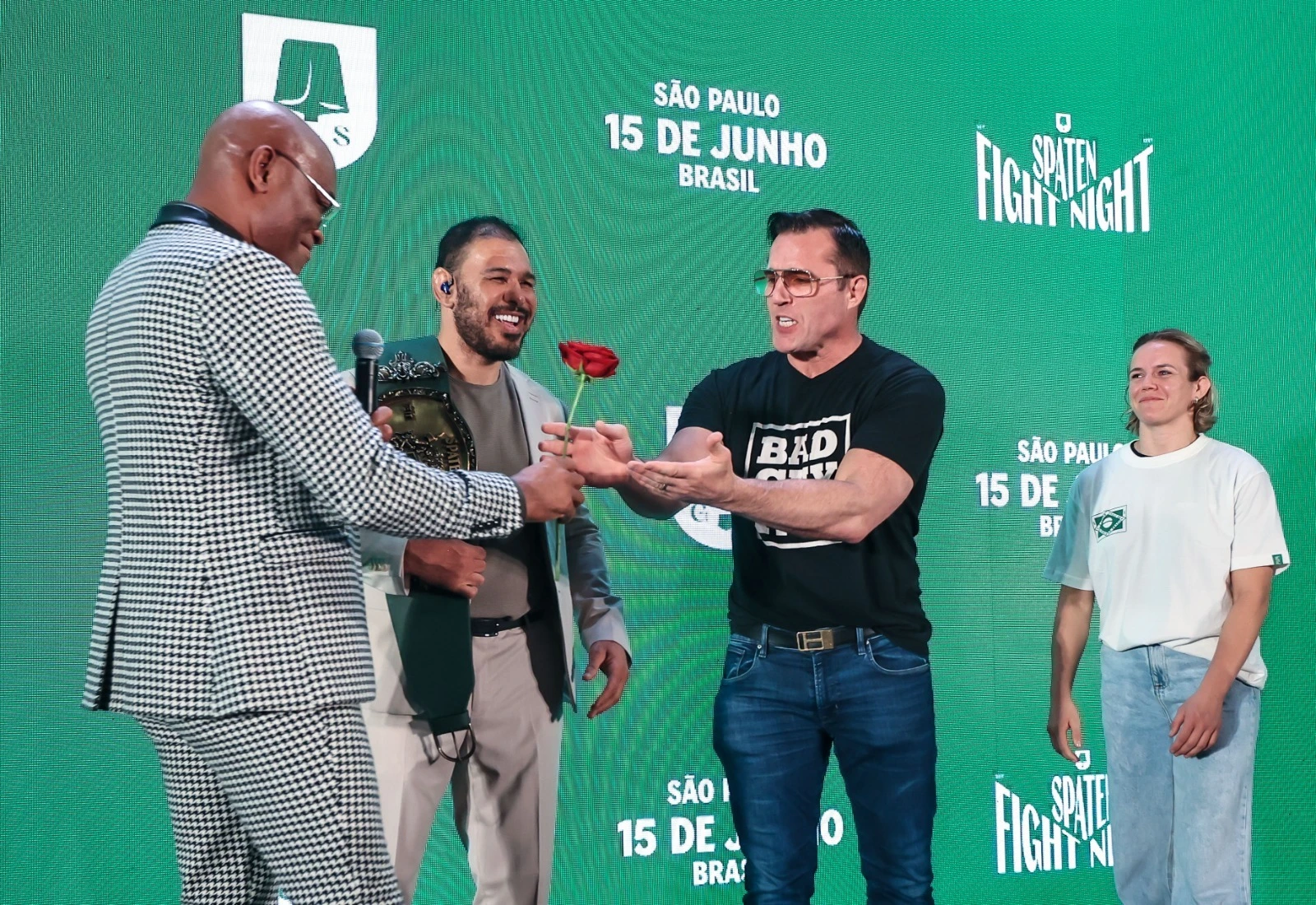 Veja onde assistir luta entre Anderson Silva e Chael Sonnen em Salvador