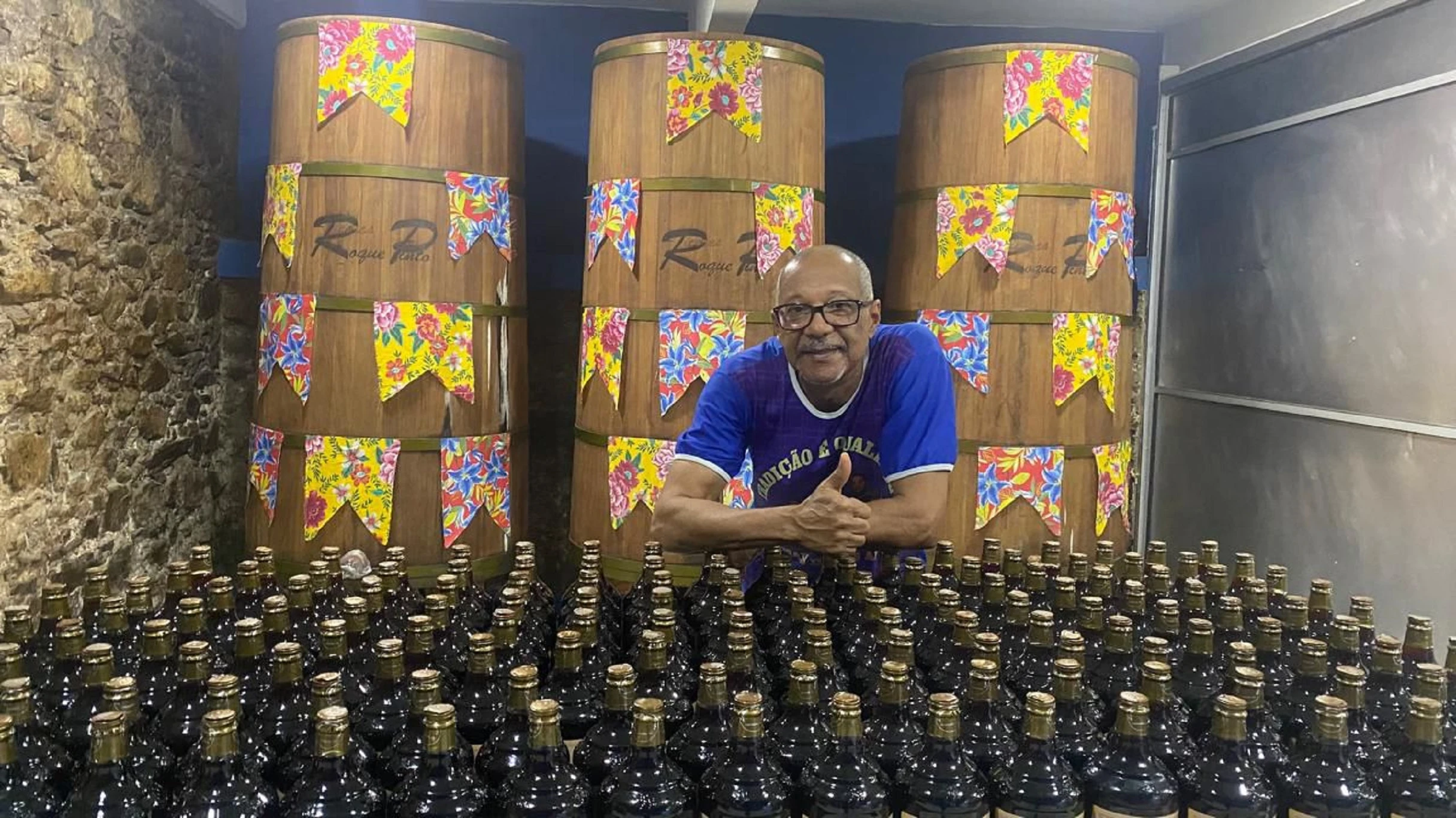 Roque Pinto: o segredo do licor mais conhecido da Bahia que atravessa três gerações