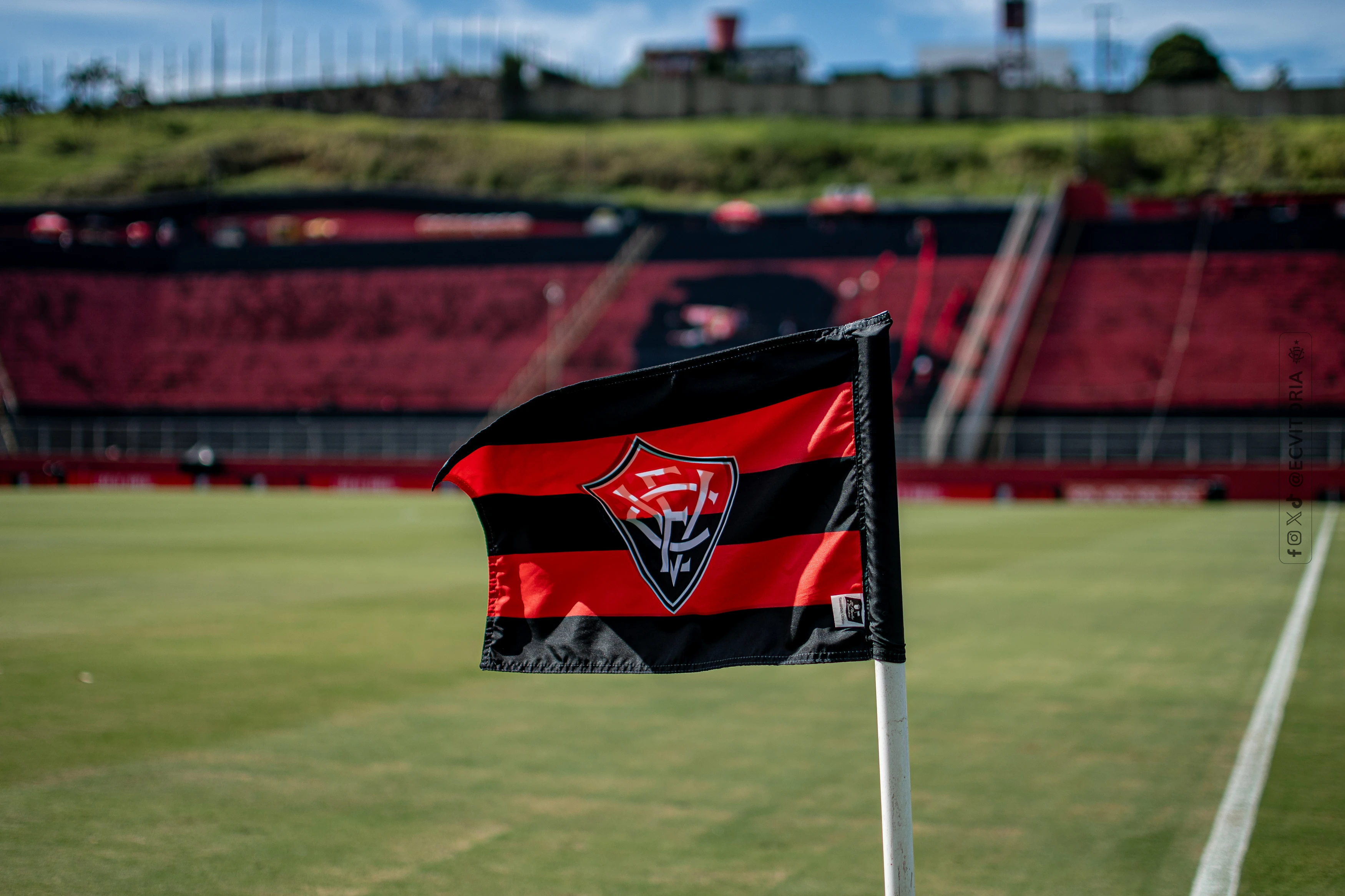 Lionel Messi no Vitória? Nome do craque argentino aparece no BID do clube