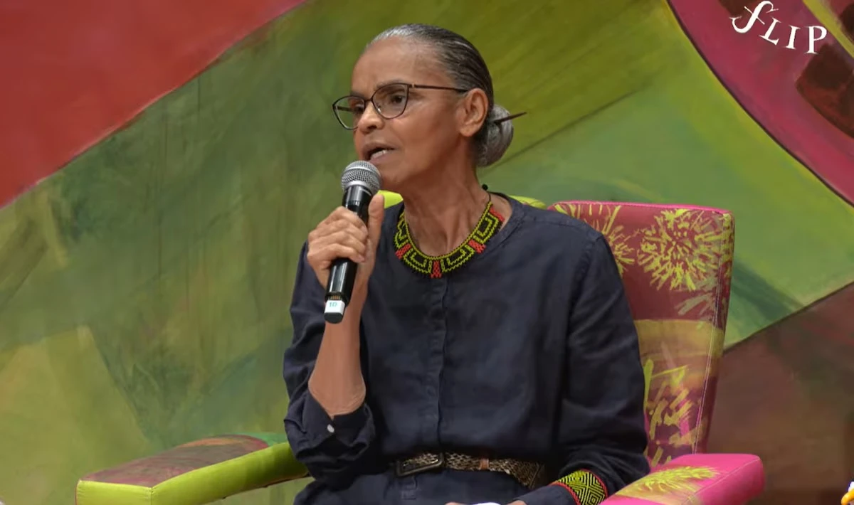 Marina Silva se emociona na Flip: 'Falei que não queria ser analfabeta'