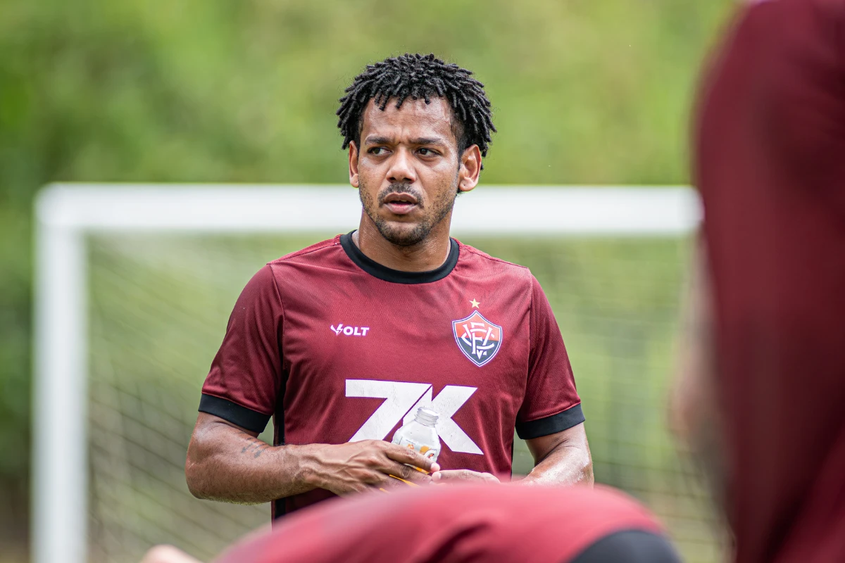 Vitória recebe Palmeiras no Barradão com objetivo de se distanciar do Z-4