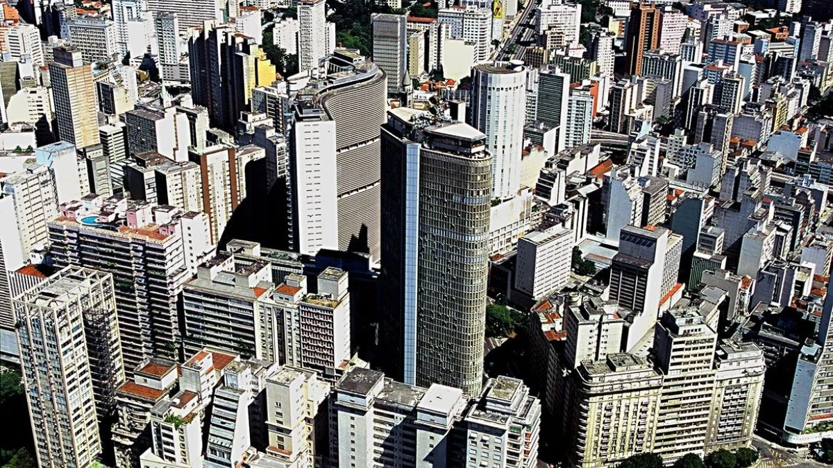 É fake: imposto sobre Bens e Serviços não vai encarecer o aluguel de todo mundo