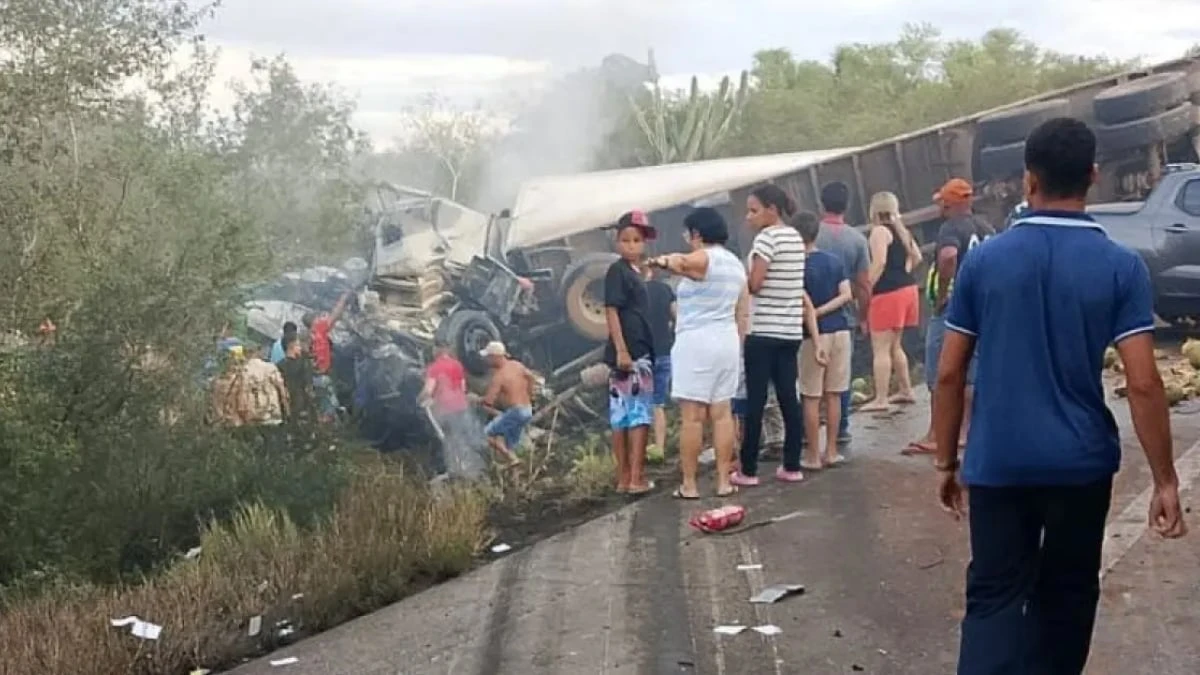 Justiça mantém a prisão de caminhoneiro envolvido em acidente com 16 mortos na BR-116