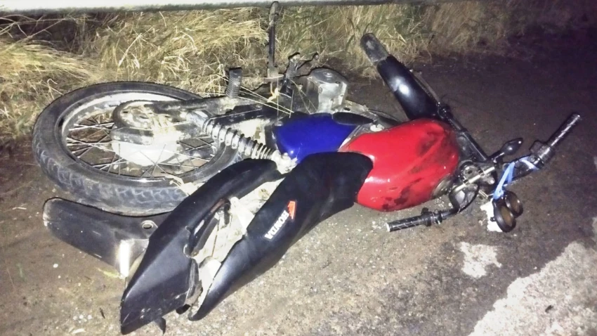 Homem morre e outra pessoa fica gravemente ferida em acidente de moto na BA-120