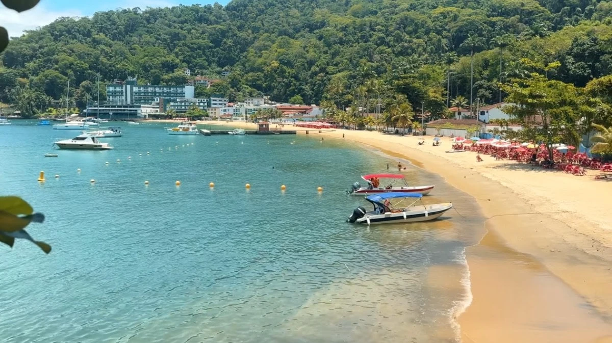 Destino do litoral une mar, cultura popular e preservação ambiental