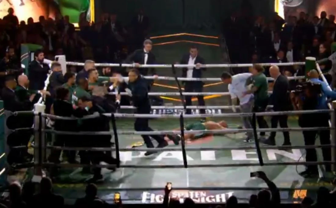 Sangue, desmaio e briga generalizada: Popó vence Wanderlei em noite caótica no Spaten Fight Night
