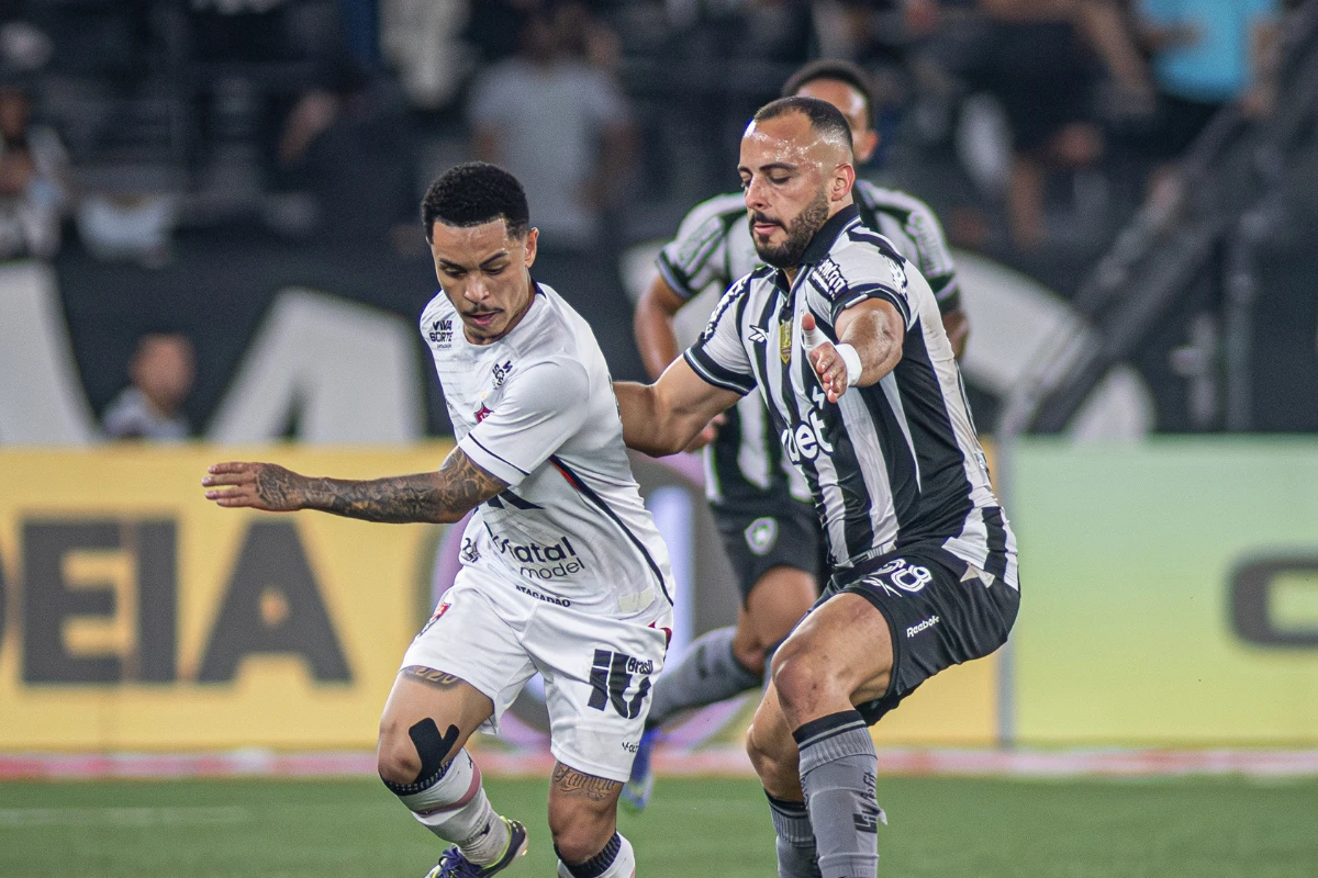 Botafogo x Vitória: onde assistir ao vivo, escalações e arbitragem